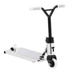 קורקינט אצבעות מתכתי כסוף – Tail Whip Street Finger Scooter